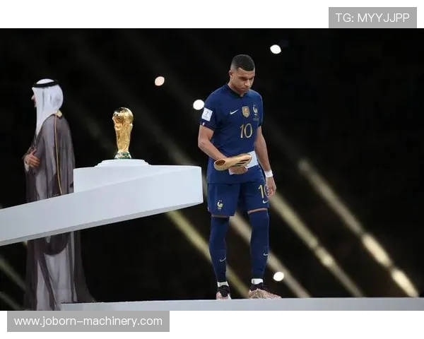 了解世界杯金球奖和金靴奖的主要区别，揭示足球比赛中的两大重要奖项